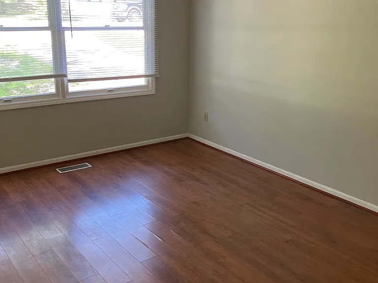 649 Will Scarlet Way — Photo 9