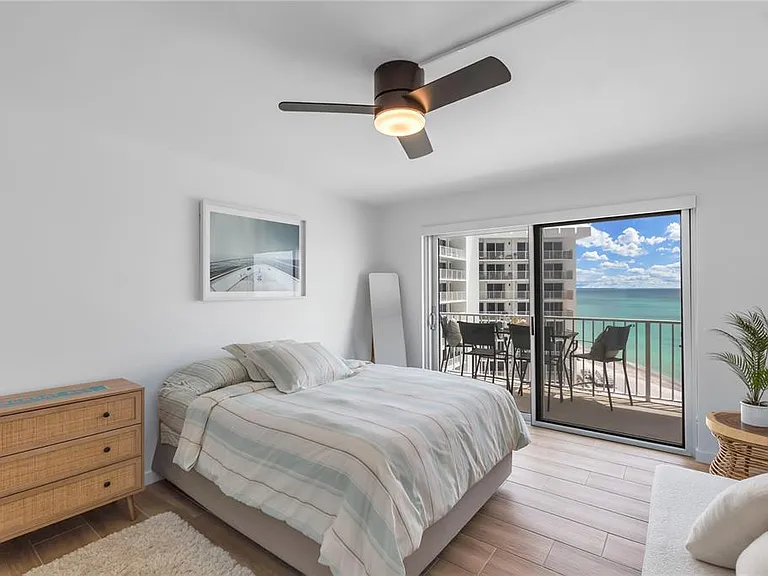 2301 Gulf Of Mexico Dr #102N — Photo 20