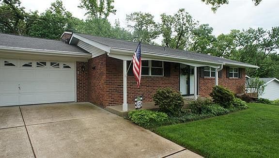 2nd image of 4304 Woodhill Dr