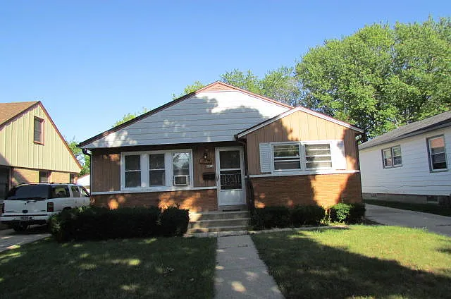 4254 N 88th St photo 1