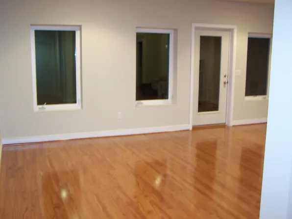 (undisclosed Address), Vienna, VA 22180