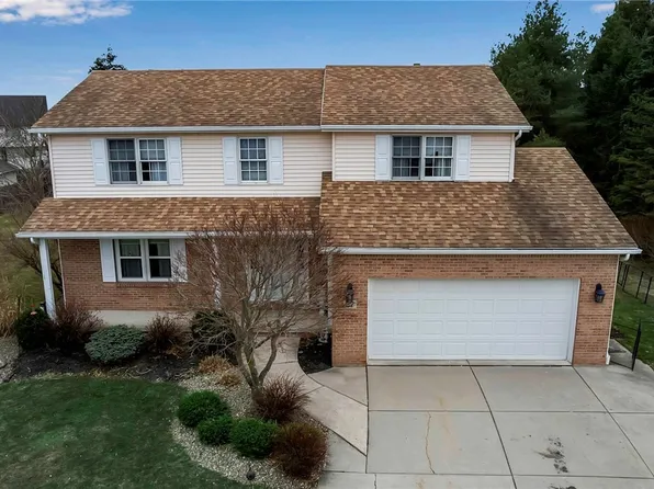 27 Michaels Walk, Lancaster, NY 14086