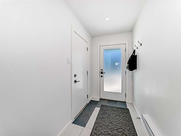 4th image of 1304 Rutherford Rd E #46