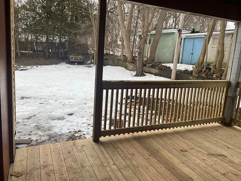 142 N Mechanic St — Photo 31