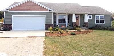 1st image of 10556 Country Air Dr NE