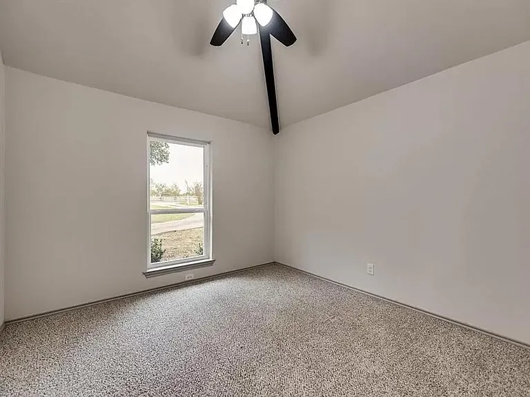 3403 County Road 1157 — Photo 3