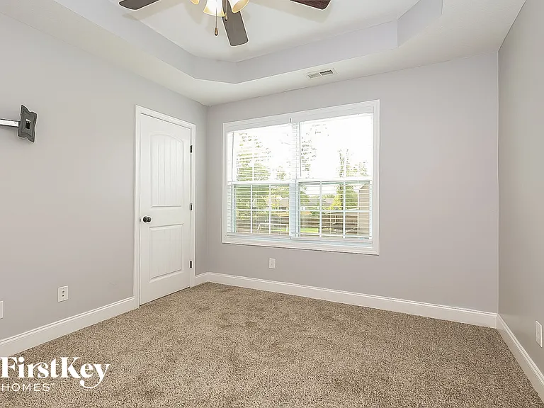 700 Swift Fox Dr — Photo 10