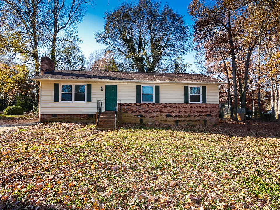 1st image of 313 Eastwood Dr