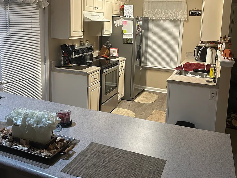 Rhett Ct — Photo 9