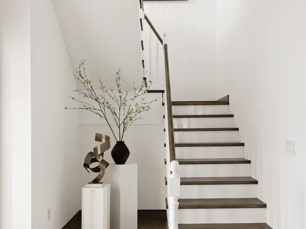 111 West 57th Street image 14 of 34