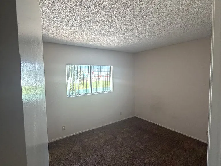 3241 Triumph Ln — Photo 36