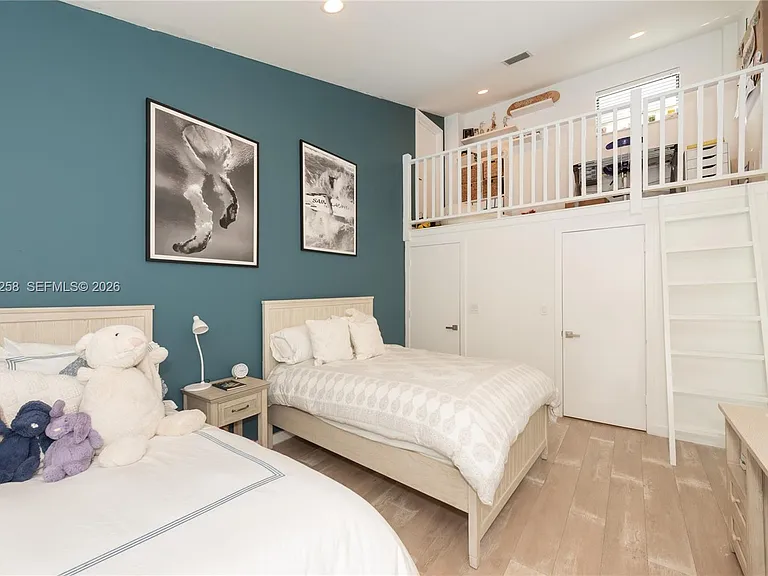 650 Curtiswood Dr — Photo 30