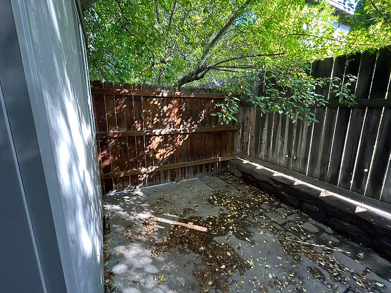1730-36 SW Juniper Ave — Photo 7