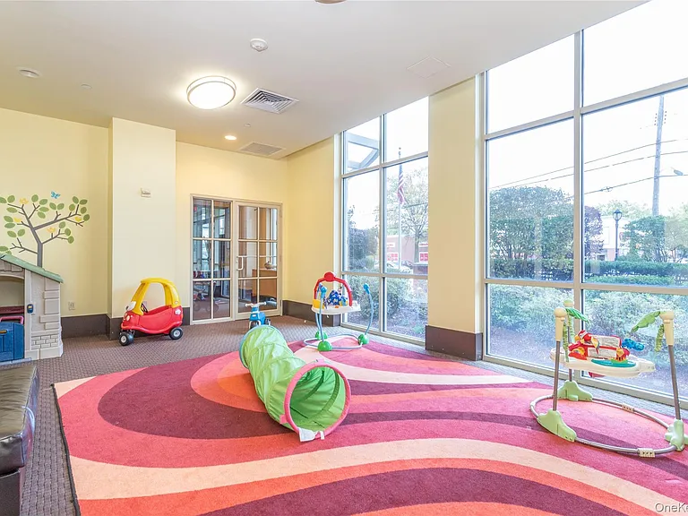 300 Mamaroneck Ave #334 — Photo 9