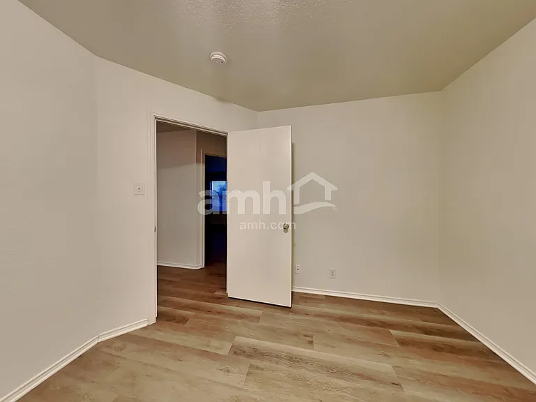7711 Cortland Oak — Photo 24