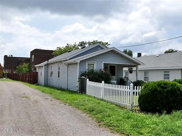 2433 Paradise Ave, Toledo, OH 43613