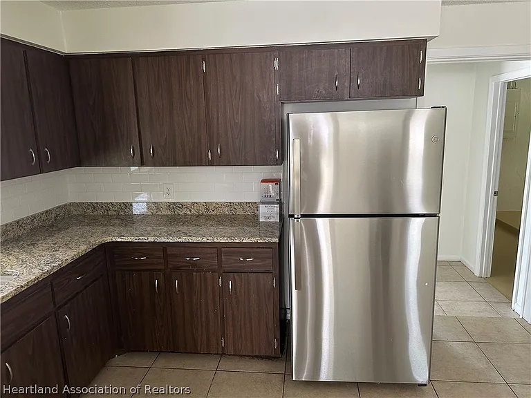 1834 Koy Dr — Photo 8