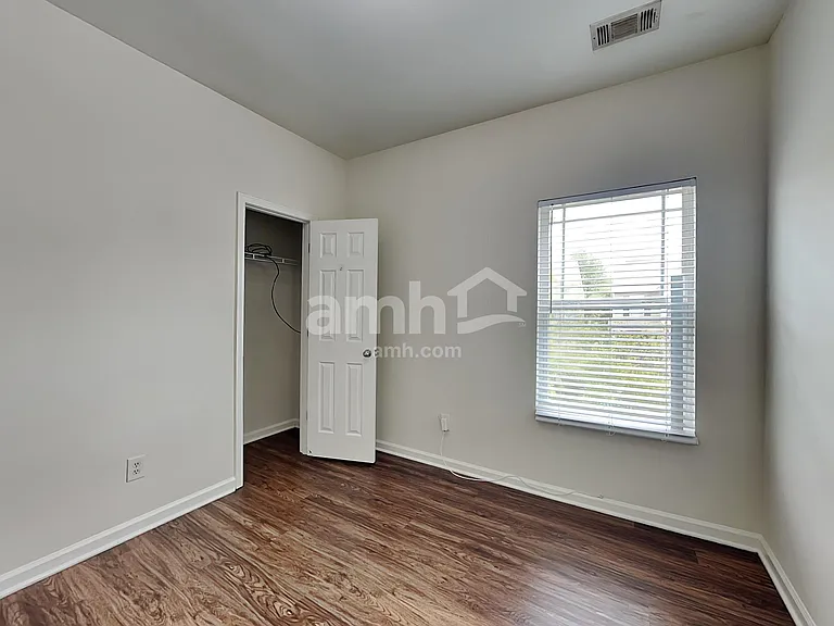 4032 Haworth Pkwy — Photo 17