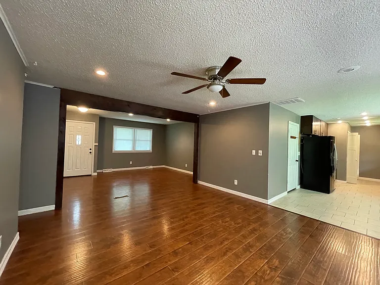 2424 S Dollison Ave — Photo 2