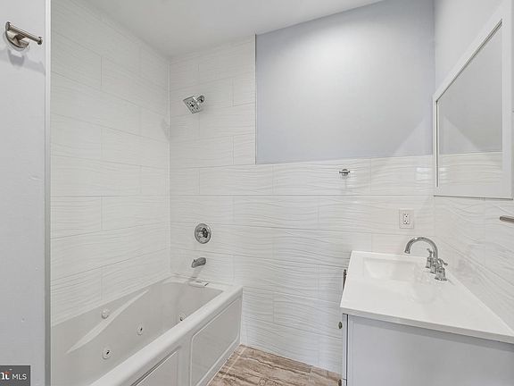 3rd image of 2341 E Ann St