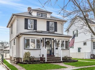 108 Mayfair Ave, Floral Park, NY 11001