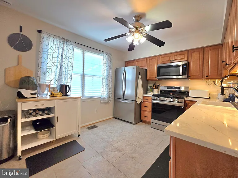 2805 Balliett Ct — Photo 2