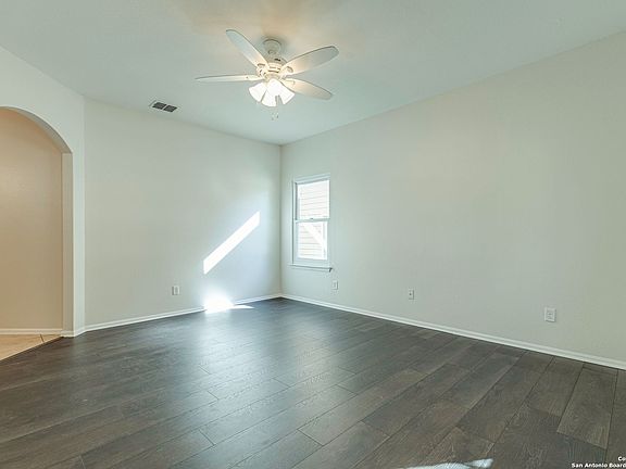 5th image of 26926 Villa Toscana