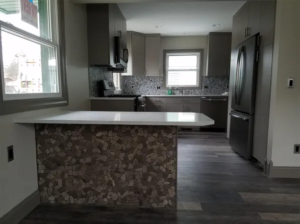 526 Cornell Ave, East Lansing, MI 48823