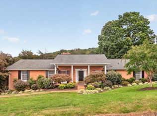 418 Fairway Dr, Harrisonburg, VA 22802
