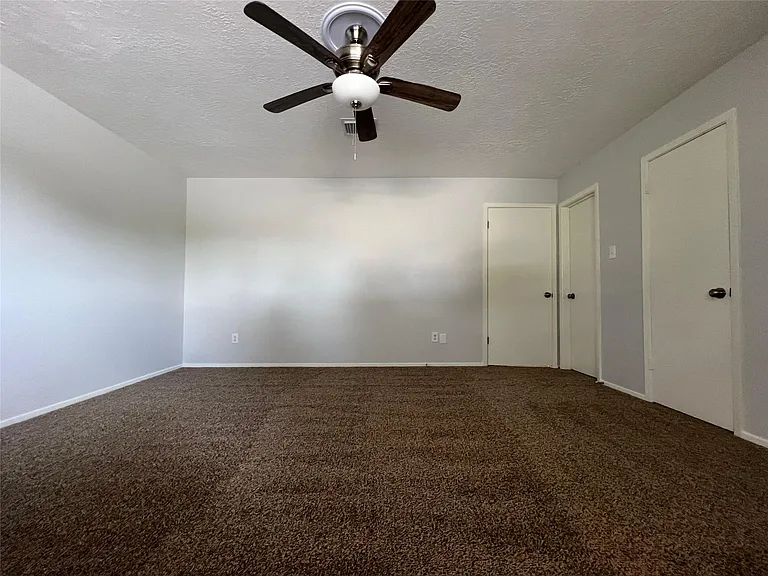 7012 Jetty Ln — Photo 15