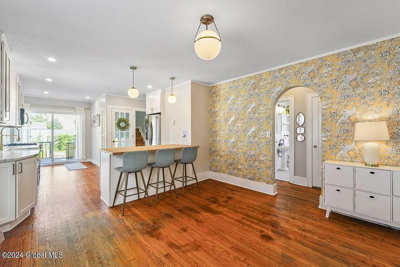 5th image of 20 Joelson Court