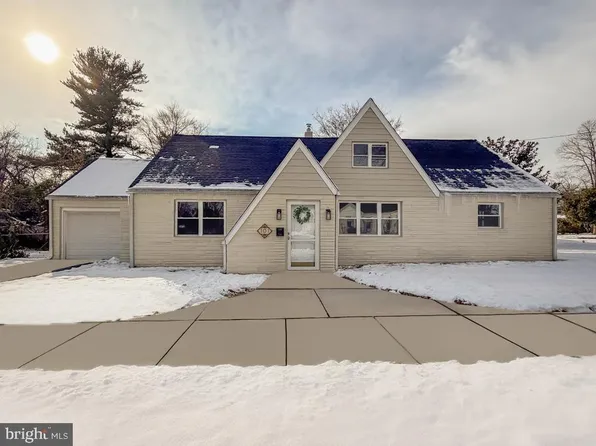 101 Walnut Ln, Morrisville, PA 19067