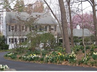 2887 Galsworthy Dr, Winston Salem, NC 27106