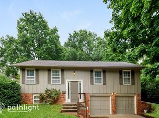 9247 Switzer Rd, Overland Park, KS 66212