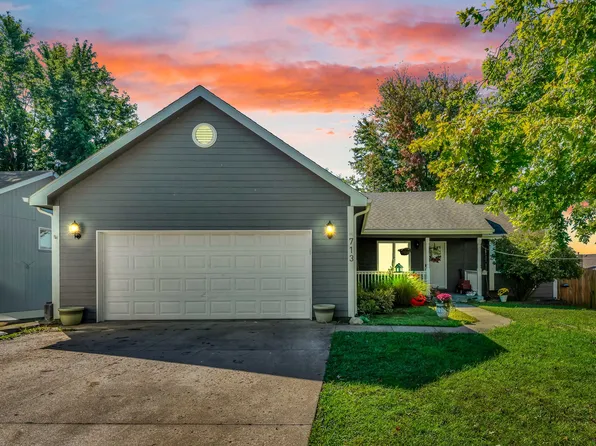 713 E 12th St, Eudora, KS 66025