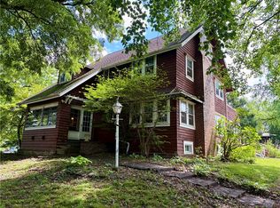 310 S Vine St, Pana, IL 62557