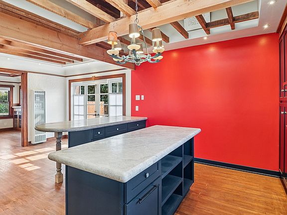 5th image of 3114 Bancroft St