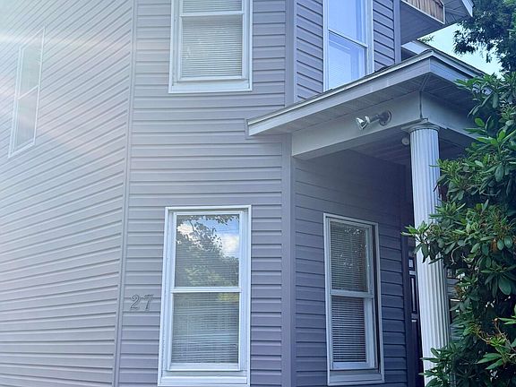 3rd image of 27 Fox St