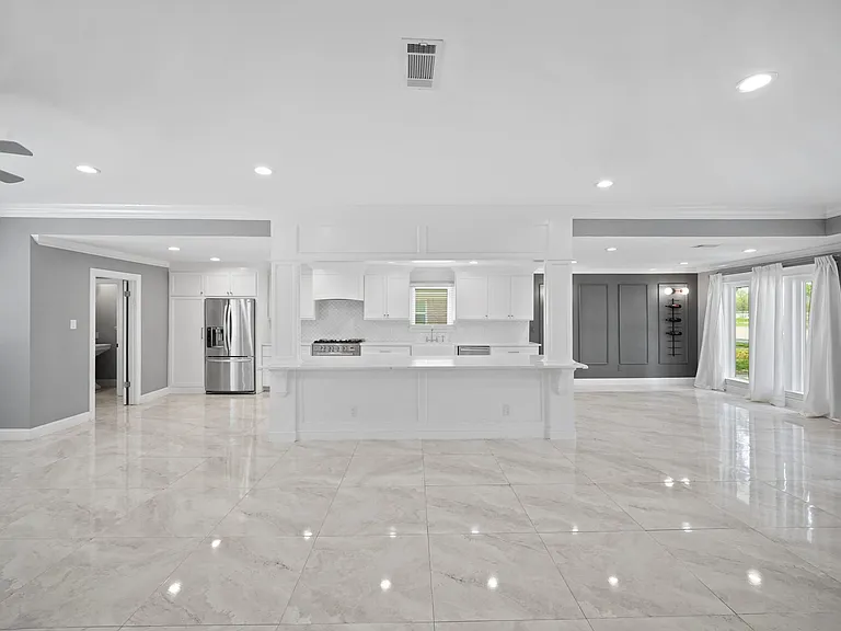 6215 S Braeswood Blvd — Photo 12