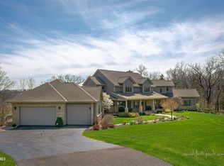 2 Orchard Ln #1, Galena, IL 61036