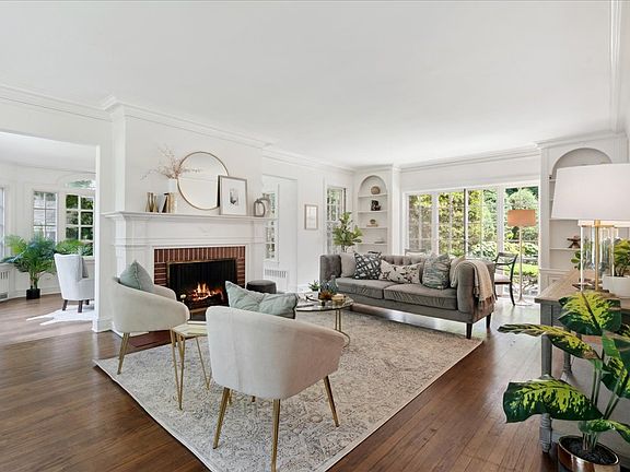 3rd image of 120 Abingdon Ave