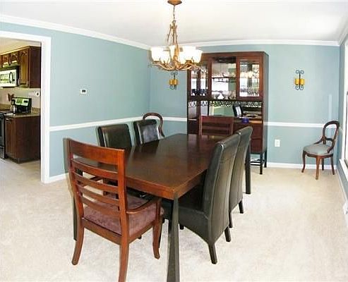4th image of 10051 Oakridge Dr