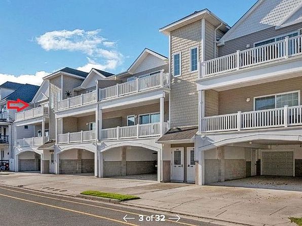 220 E Poplar Ave #203