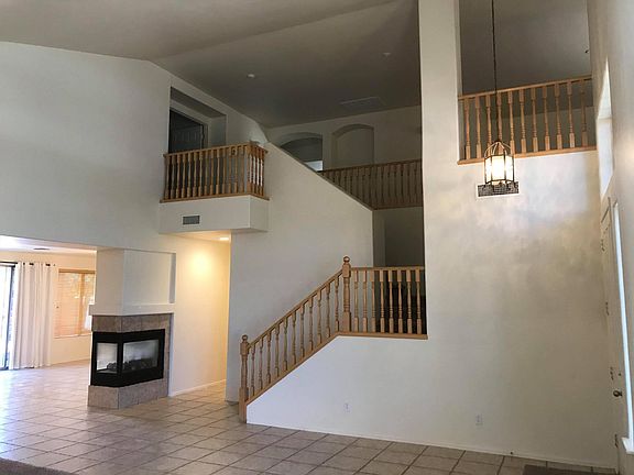 4th image of 20265 E County Down Dr