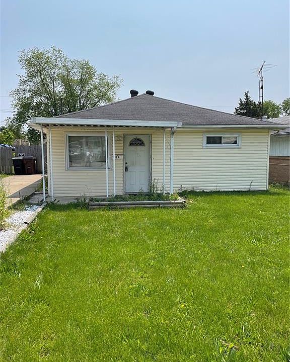 1st image of 2324 Martin Ave