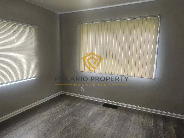 3527 N Chester Ave — Photo 10