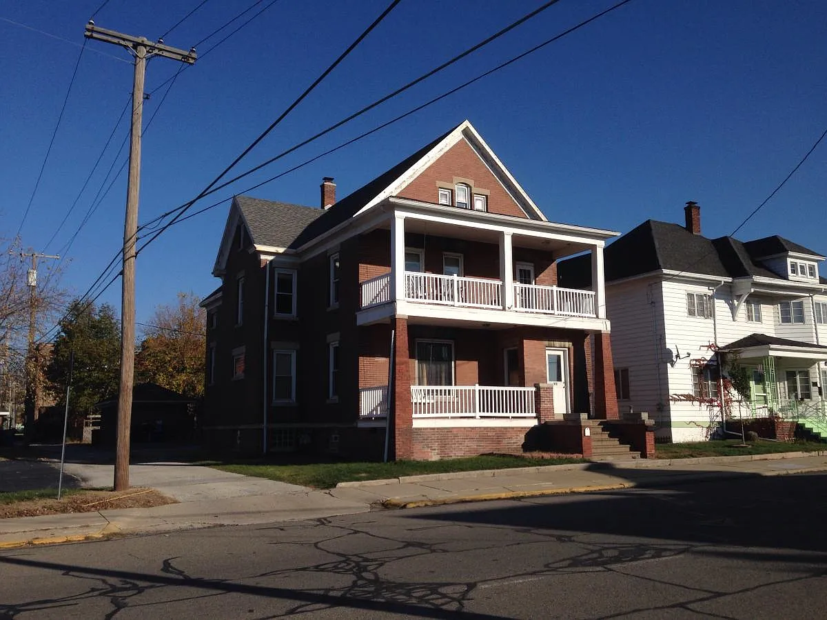 912 Pine St #2 photo 1