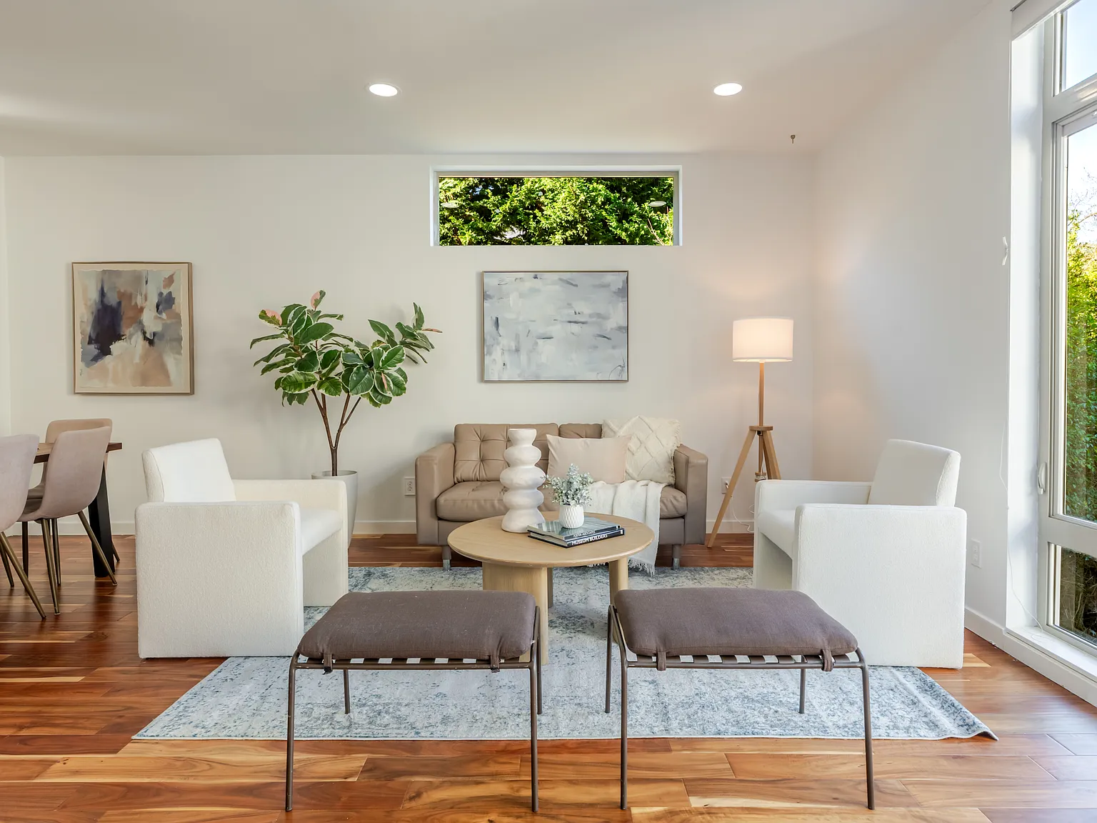 3 bed, 2.5 bath, 1619 sqft, $4,200 — Photo 1