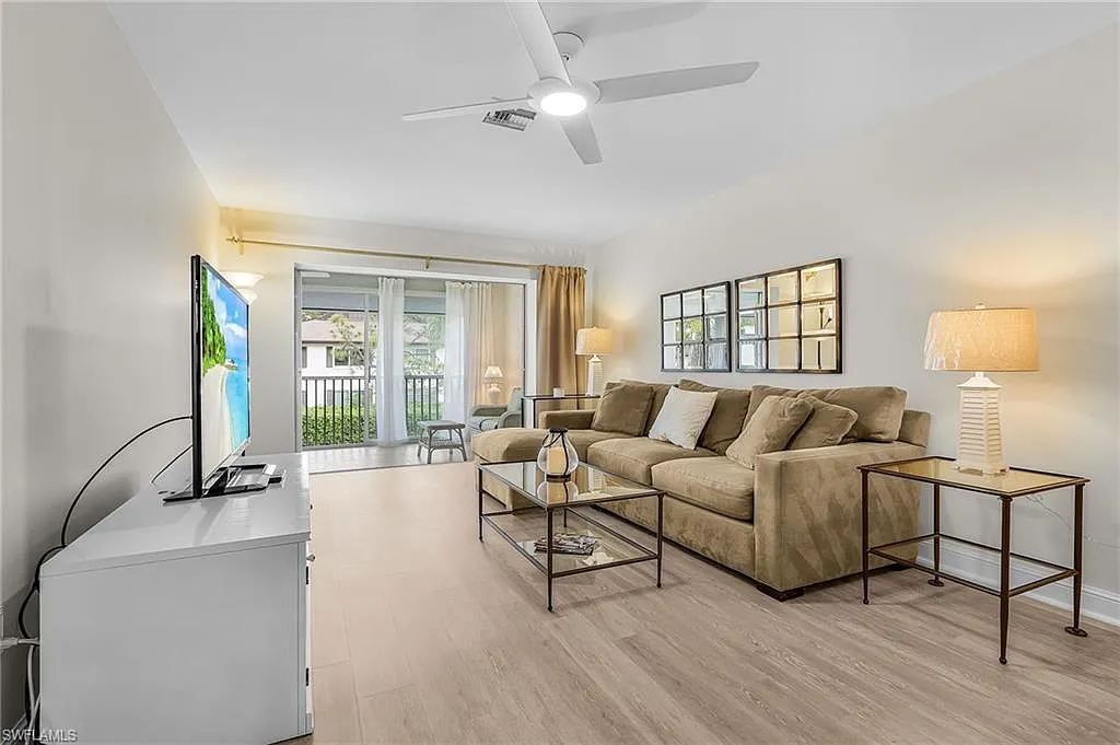 2 bed, 2.0 bath, 1195 sqft, $5,500 — Photo 1