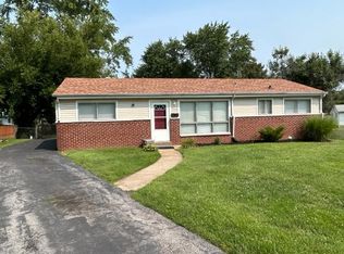 725 Northmoor Dr, Florissant, MO 63033